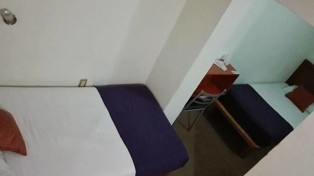 瓜达拉哈拉灯光旅馆旅舍 瓜达拉哈拉